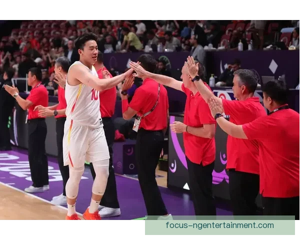 中国男篮逆袭胜韩国冲击亚洲杯四强 李凯尔全场砍下30分助队逆转